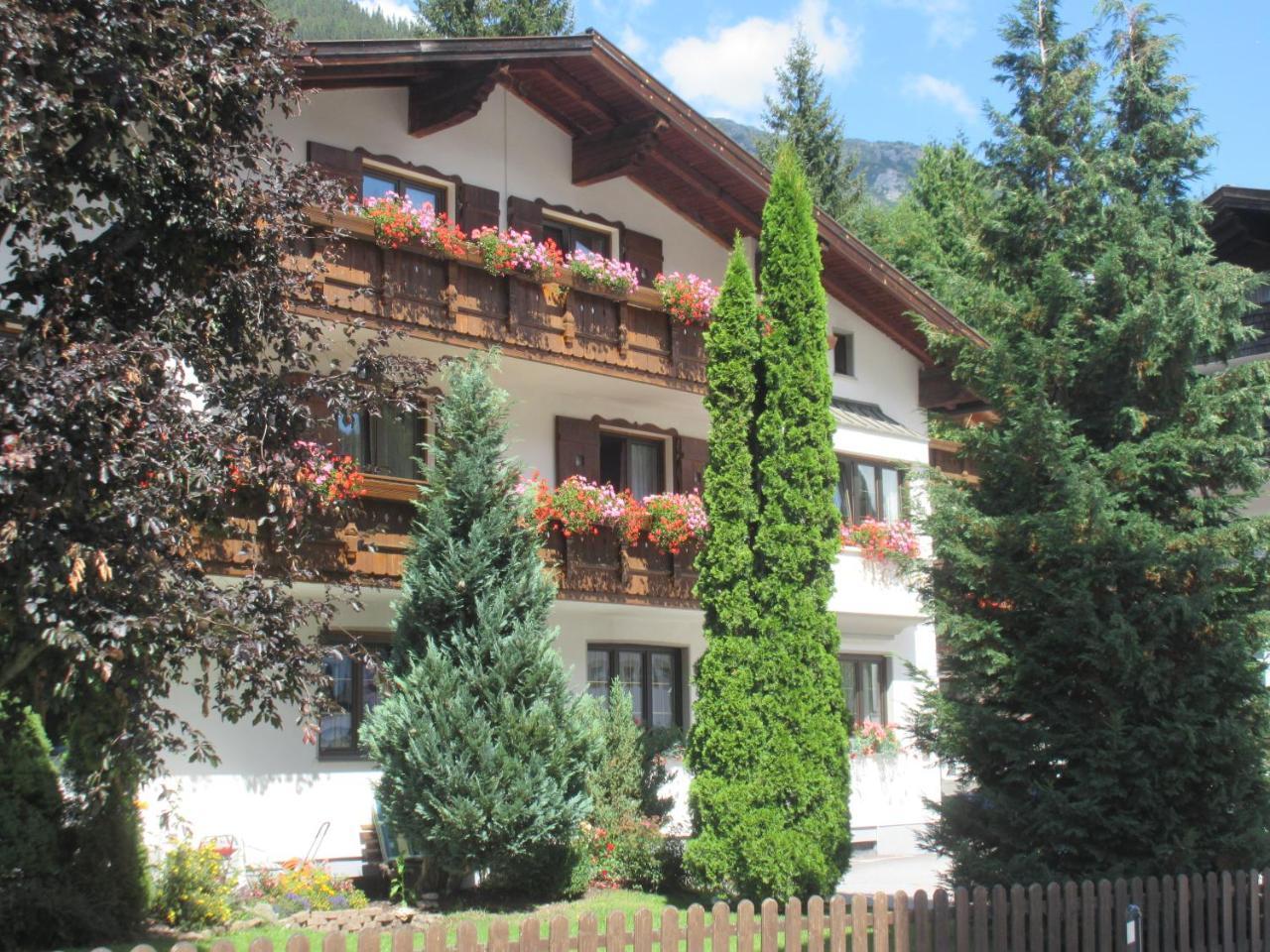 Haus Fallesin St. Anton am Arlberg Exterior foto